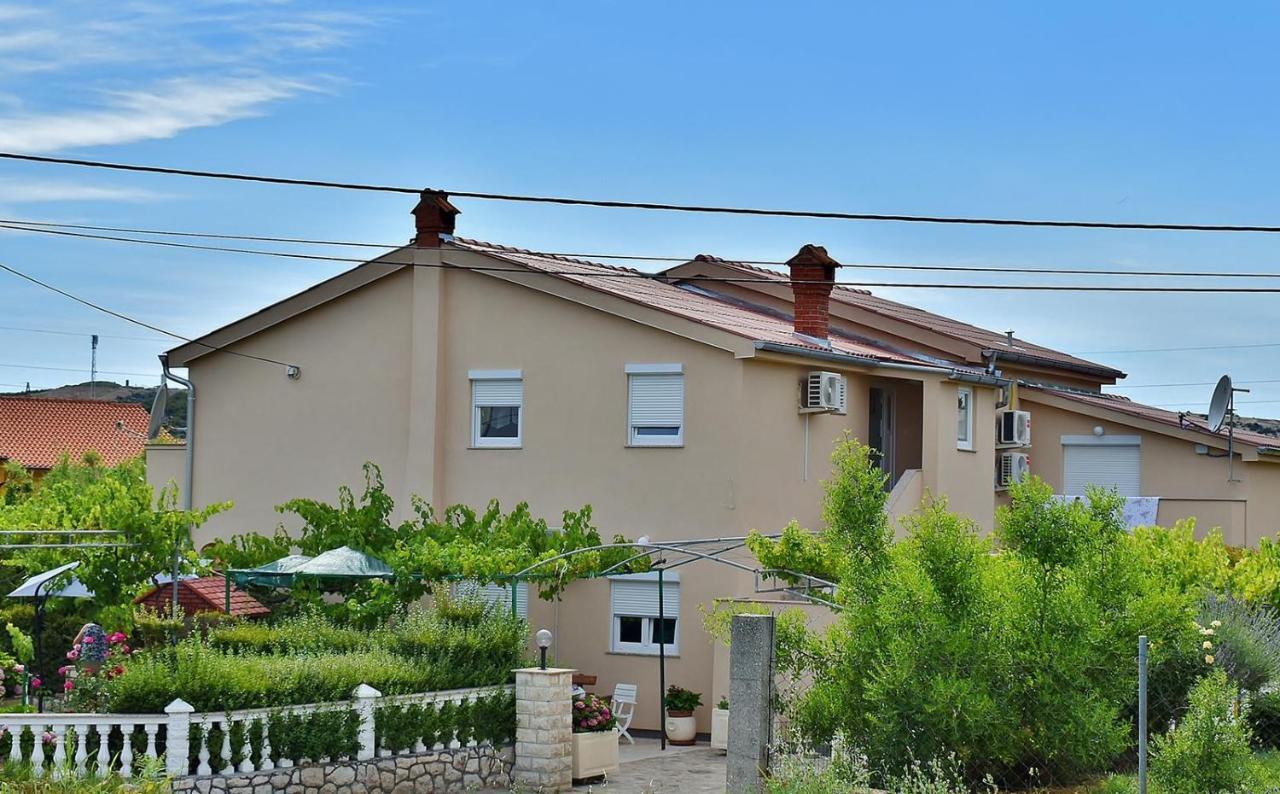 Apartmani Danijela Lopar Esterno foto