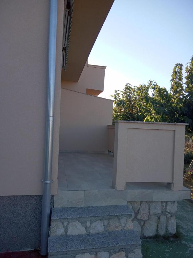 Apartmani Danijela Lopar Esterno foto