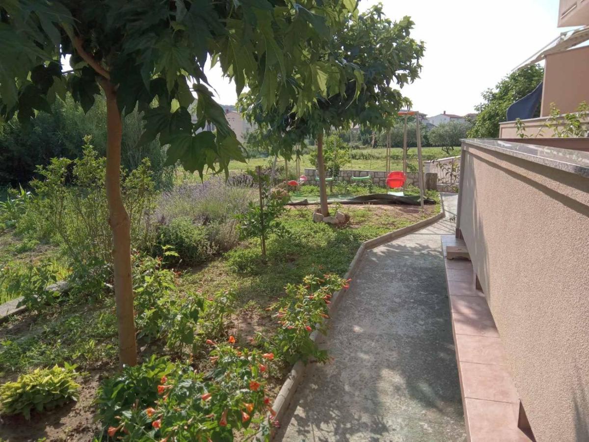 Apartmani Danijela Lopar Esterno foto