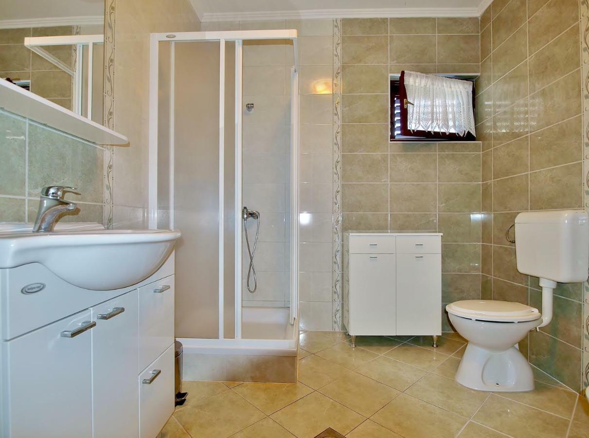 Apartmani Danijela Lopar Esterno foto